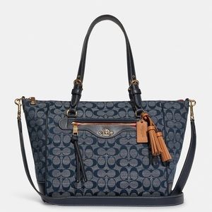 New💃Coach Kleo Carryall Signature Chambray